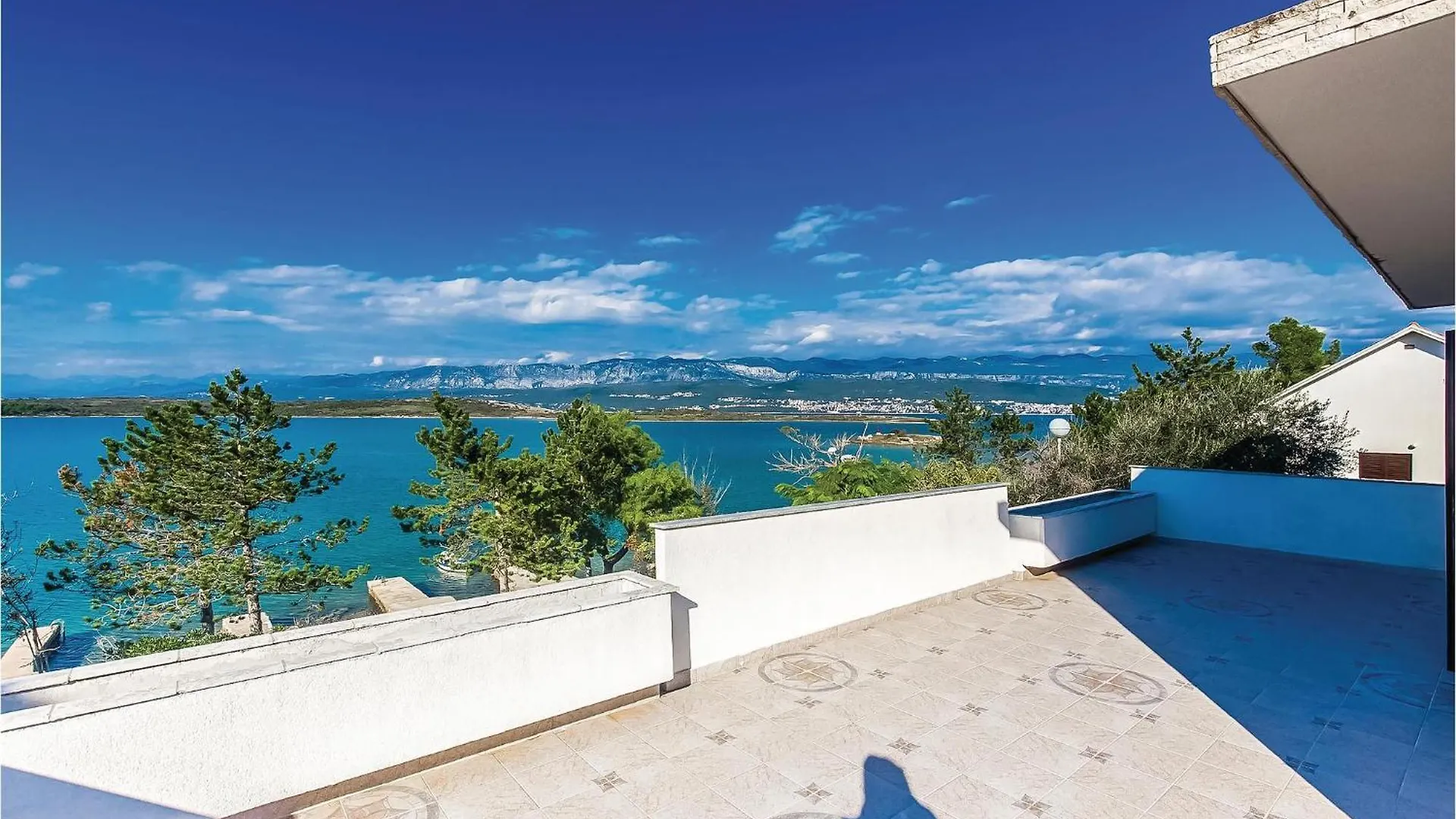 Beach Front Home In Klimno With Wifi Holiday home