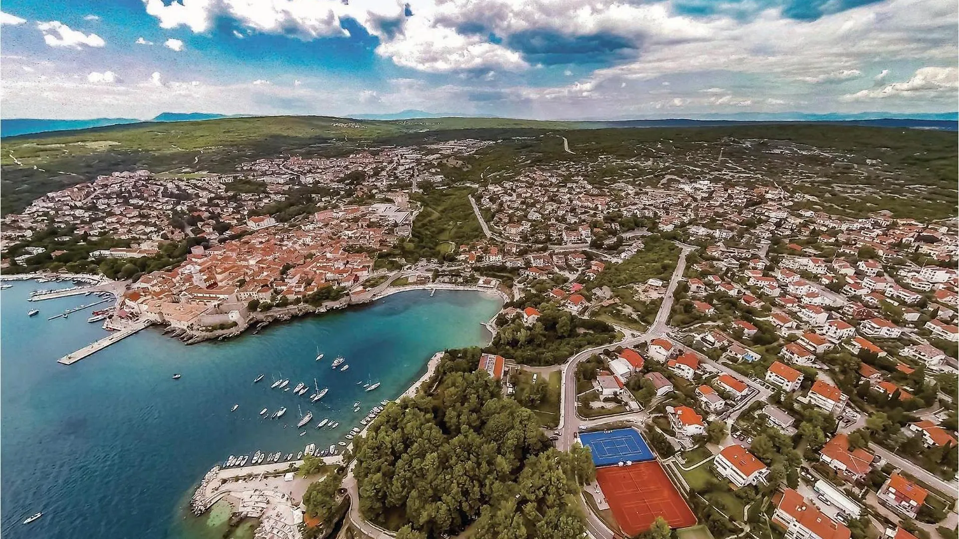 Holiday home Beach Front Home In Klimno With Wifi