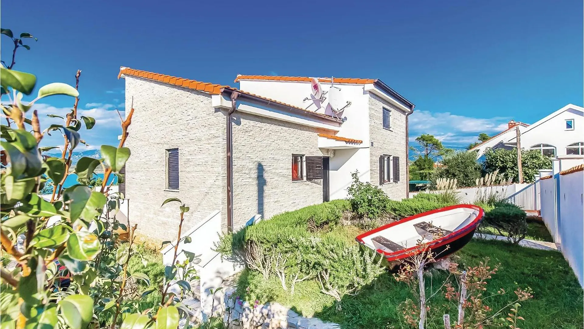 Holiday home Beach Front Home In Klimno With Wifi Croatia