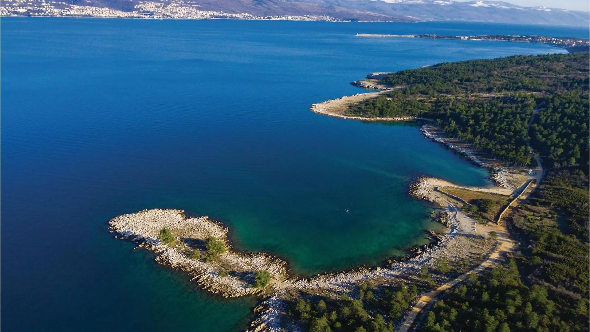 Beach Front Home In Klimno With Wifi